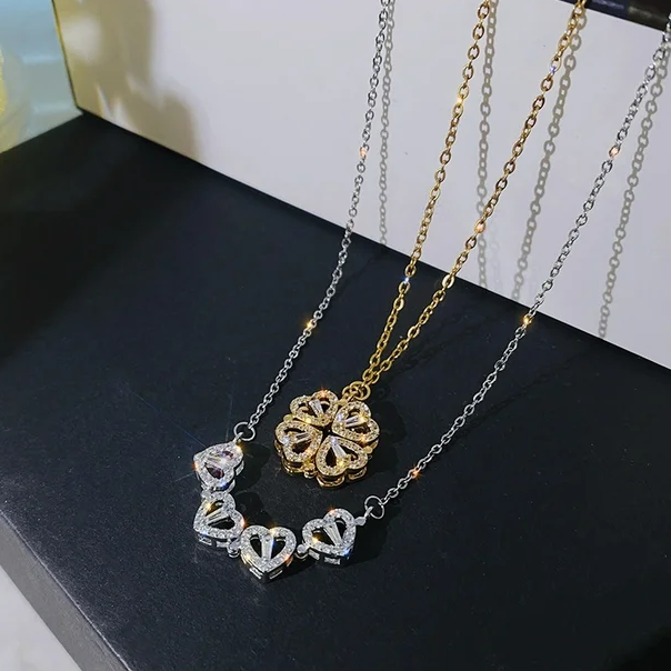 COLLAR TRÉBOL DE CORAZONES